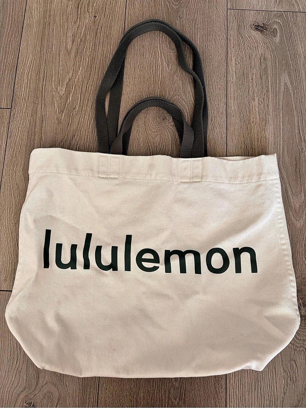 lululemon Daily Multi-Pocket Canvas Tote Bag 20L Cream & Black